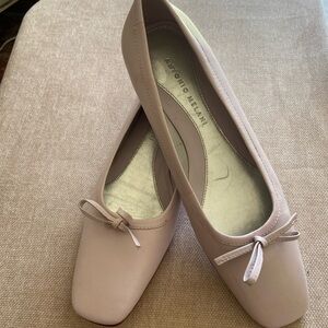 Antonio Melani pink flats